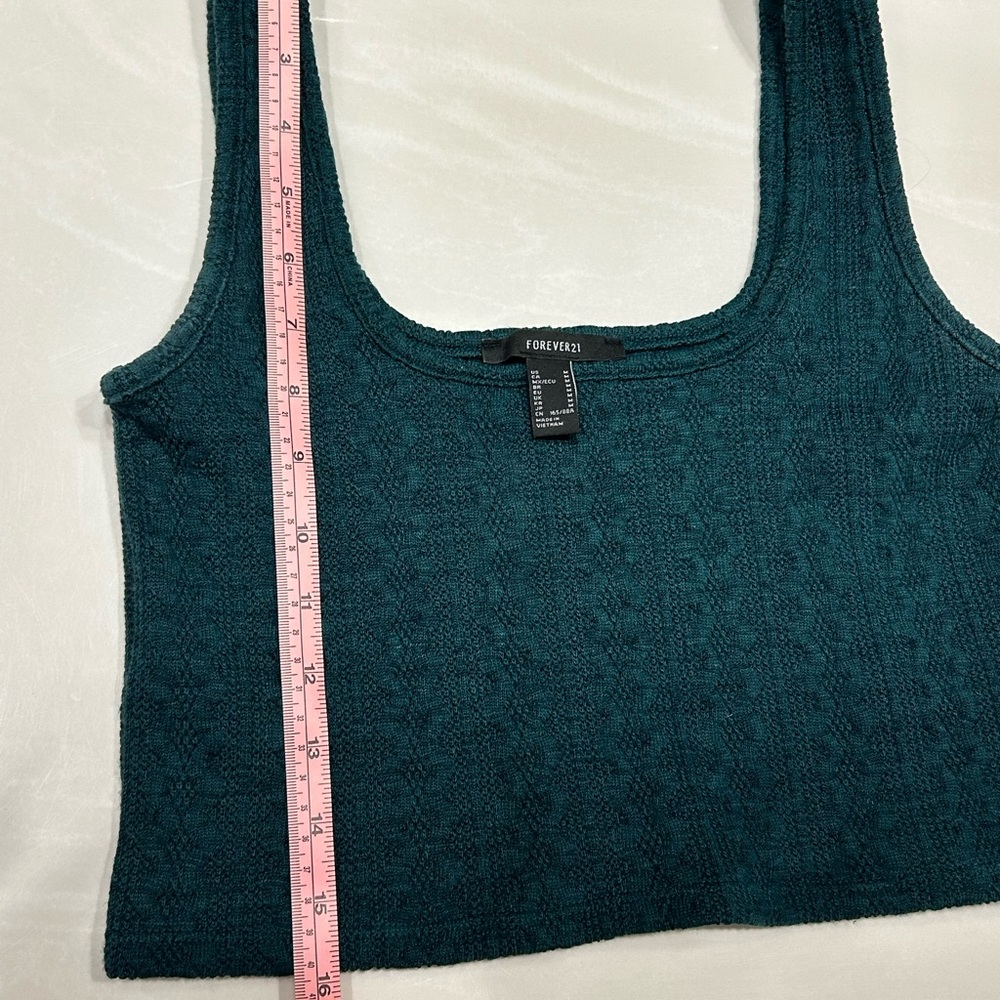 Crop top - Picture 5 of 5